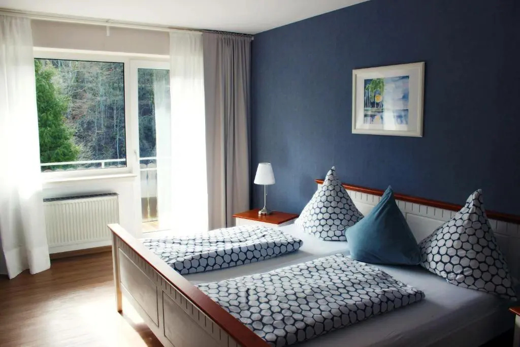 Standard Double room with balcony (full double bed)