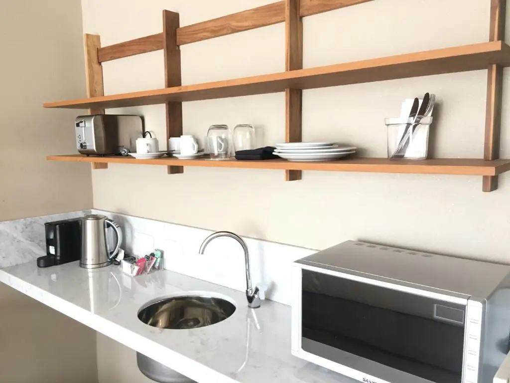 Deluxe Double room (full double bed)
