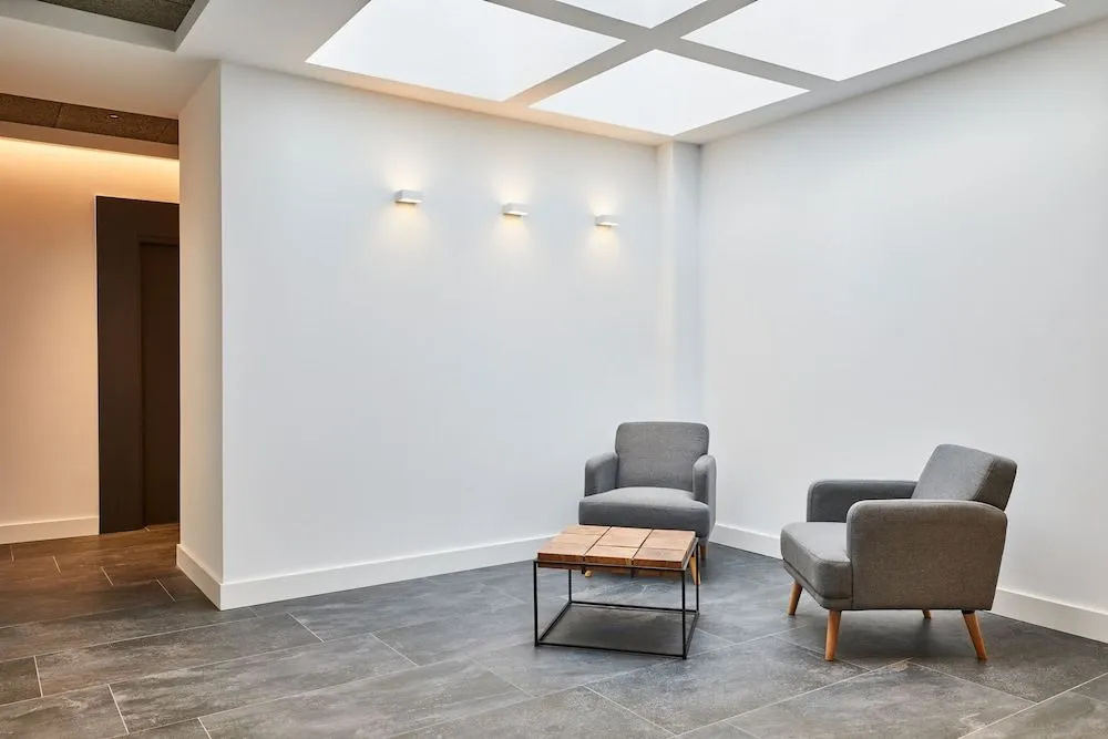 Lobby & Reception