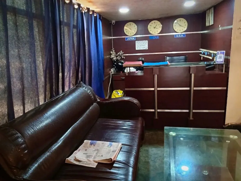 Lobby & Reception