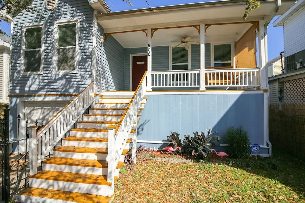 A Bended Oak Bungalow by Ryson Vacation Rentals