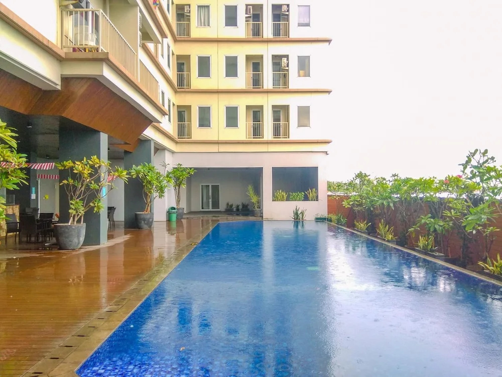 Nice And Cozy Studio At Tamansari Mahogany Karawang Apartment