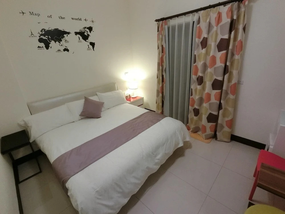 Standard Double room with balcony (full double bed)