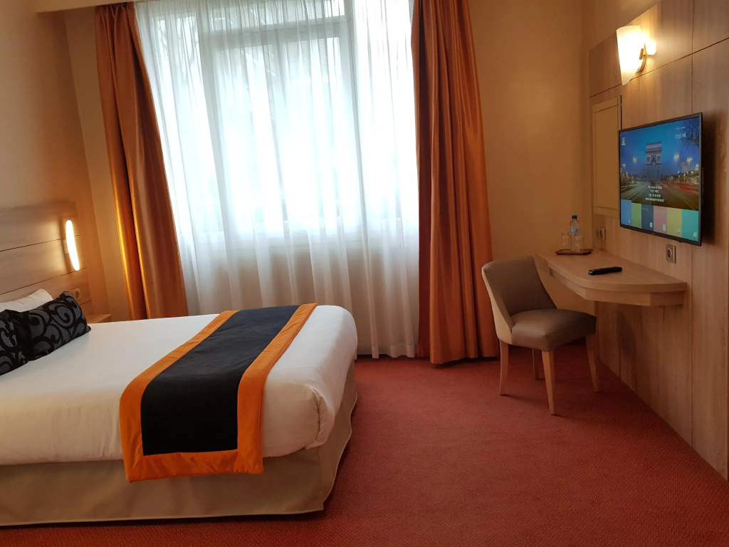 Superior Double room (full double bed)