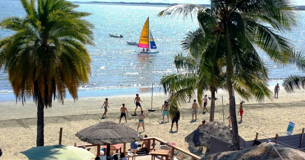 Smugglers Cove Beach Resort and Hotel - Général
