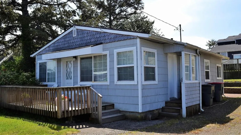 335 4Th Ave
