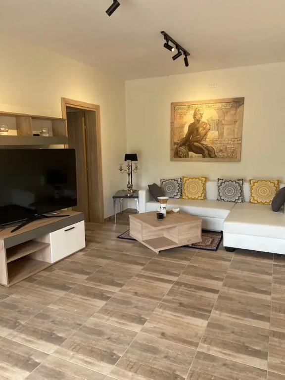 2 Bedrooms Cottage with balcony and with mountain view