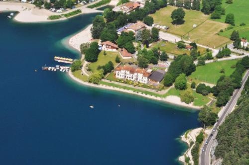 Beach & Waterfront