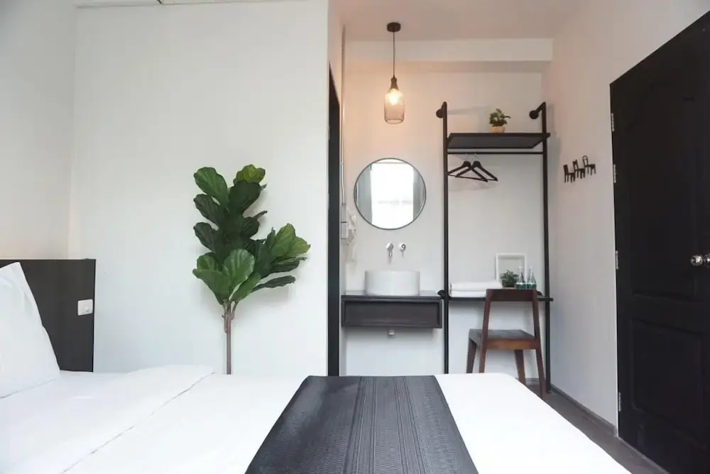 Comfort room