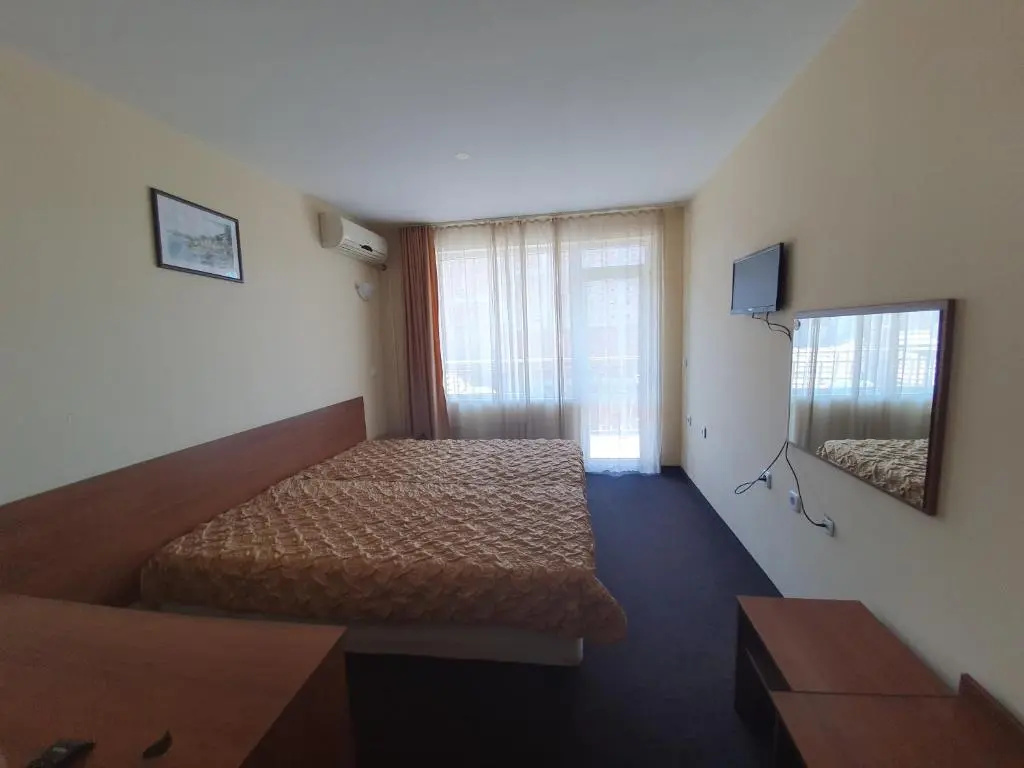 Economy room