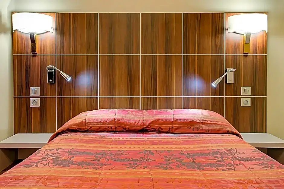 Hôtel Terminus Montparnasse 114