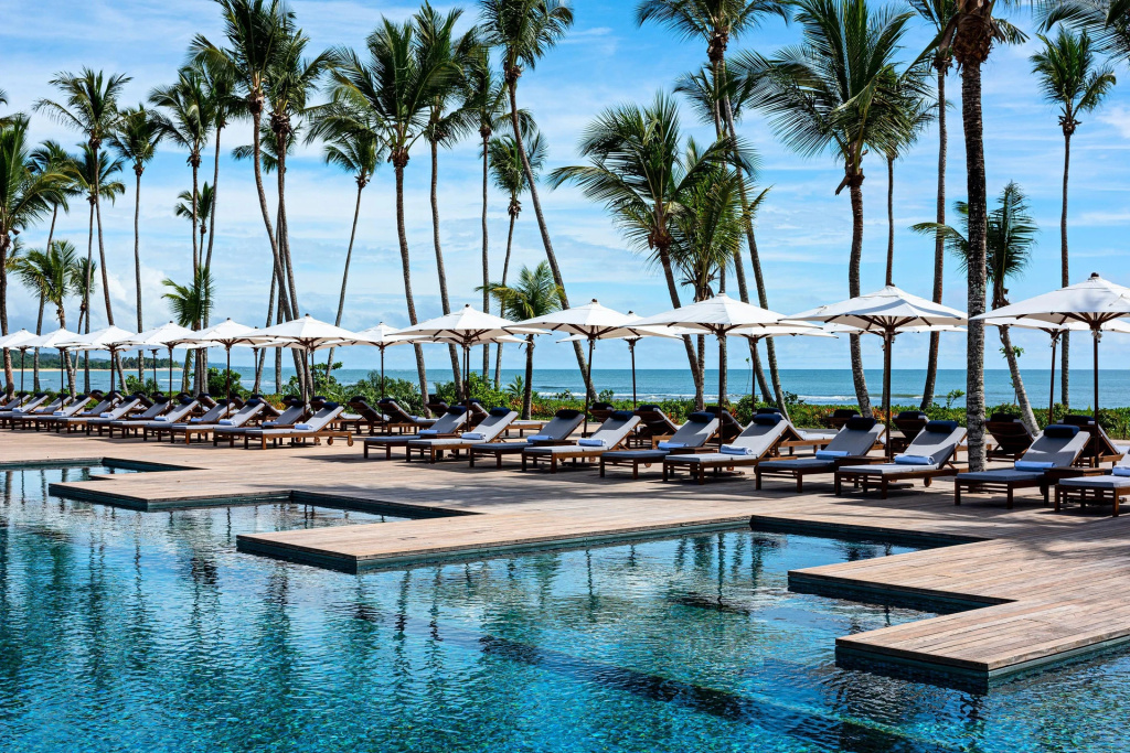 Beach & Waterfront
