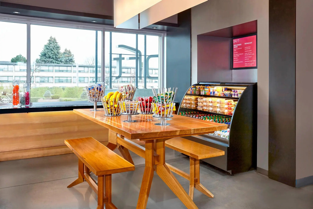 Aloft by Marriott Montreal Airport - Général