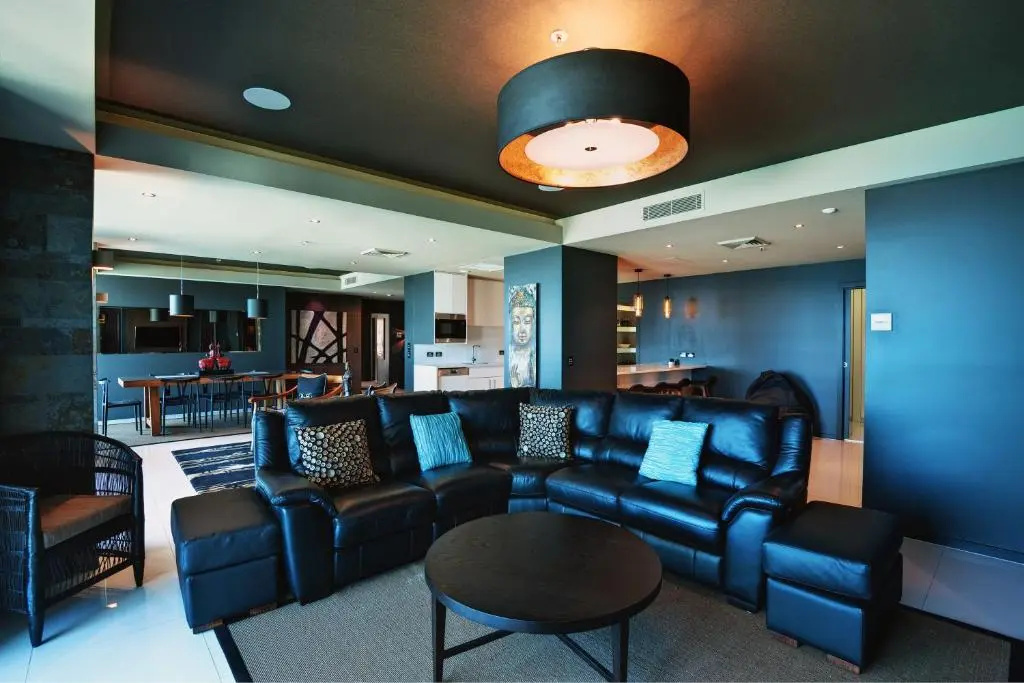 3 Bedrooms Penthouse Apartment