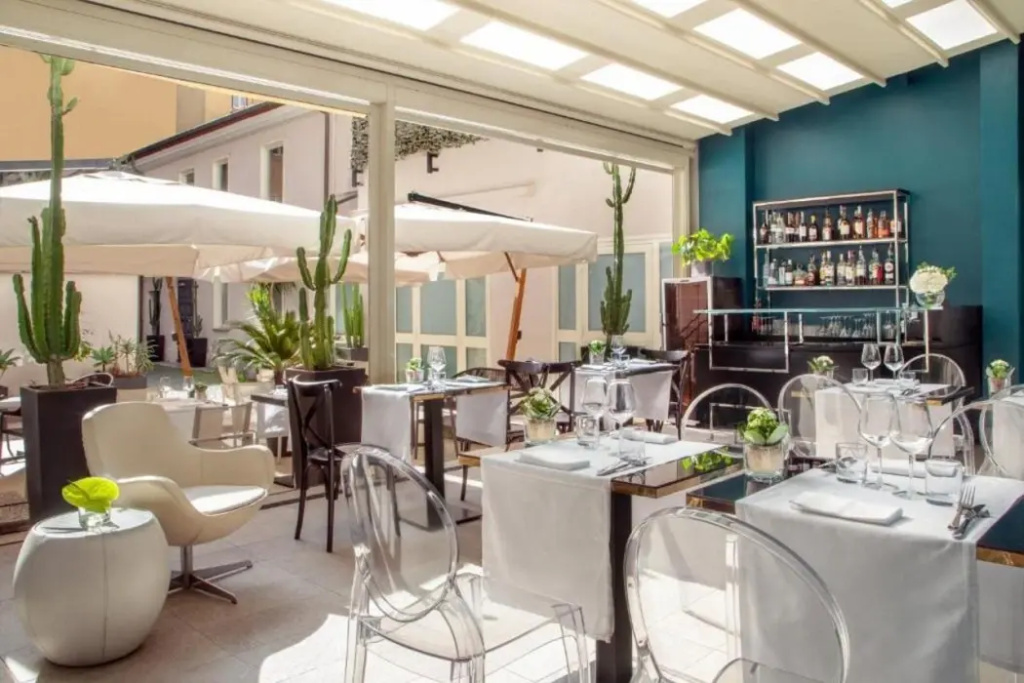 The Guardian Hotel - Général