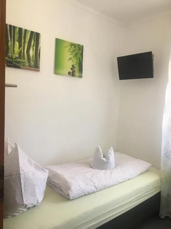 Frühstückspension Zur Krone - Chambres