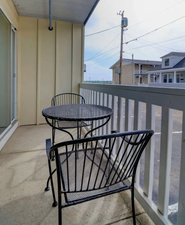 Standard Quadruple room with balcony