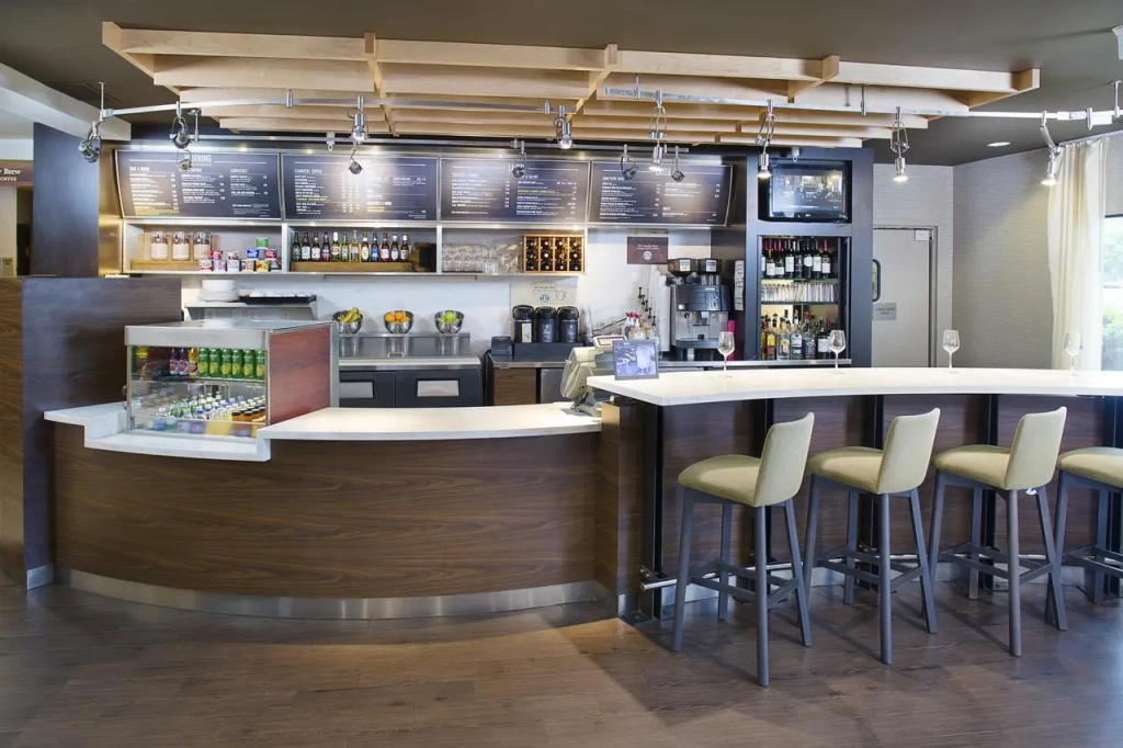 Courtyard by Marriott Richmond Airport - Général