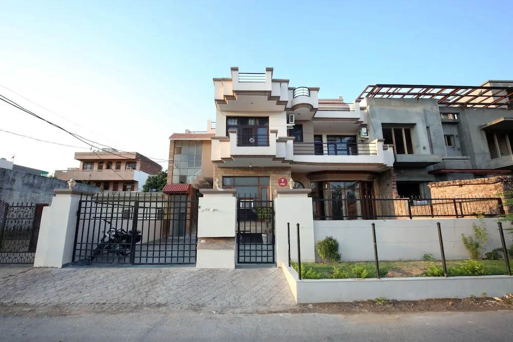 OYO 4890 Sector 21 Panchkula