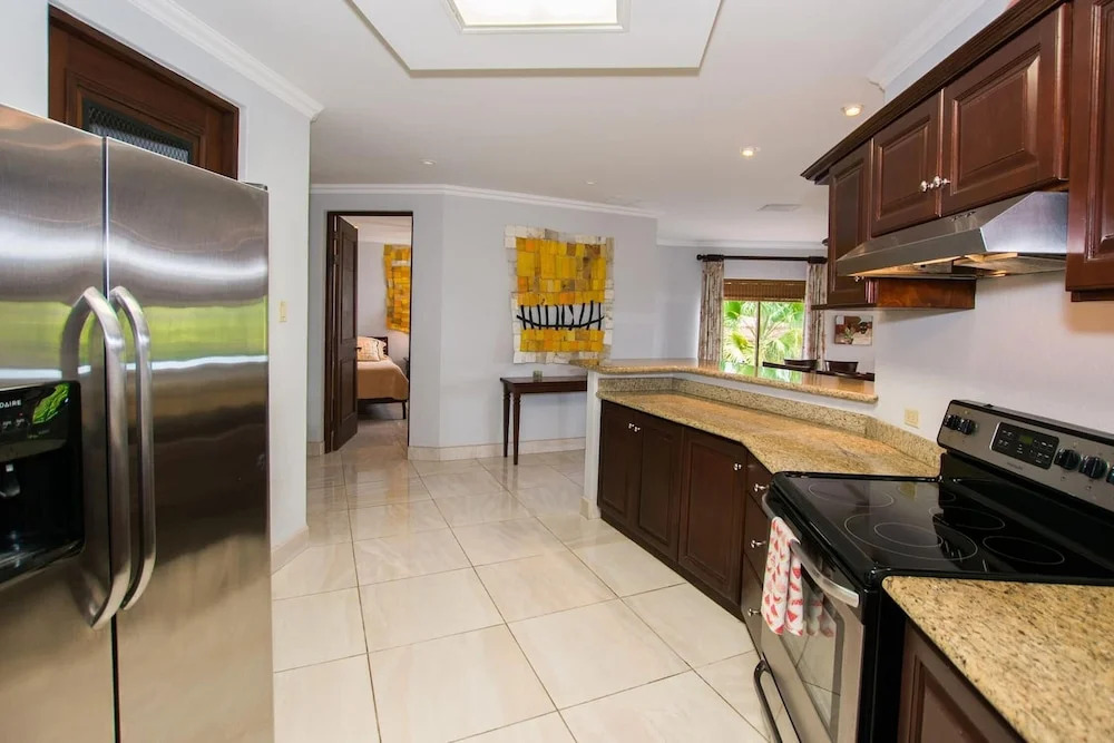 Exclusive Home on Golf Course at Reserva Conchal is Stunning Inside and Out - фото 19