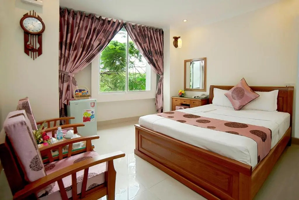 Deluxe Double room with balcony (full double bed)