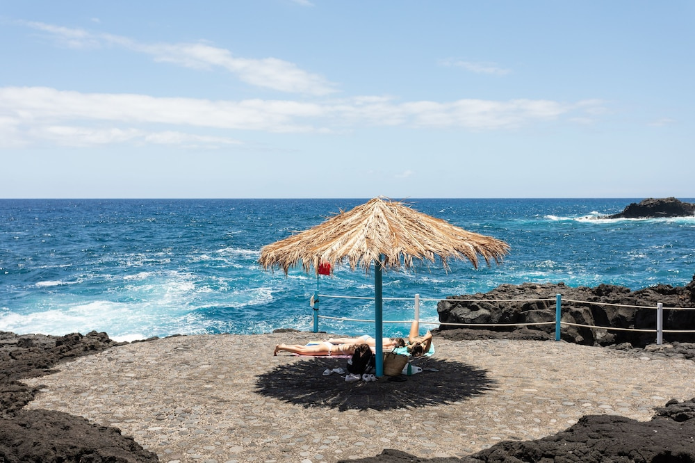 Beach & Waterfront