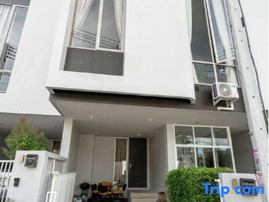 2BR Comfortable and Stylish TownHouse MonkeyHill
