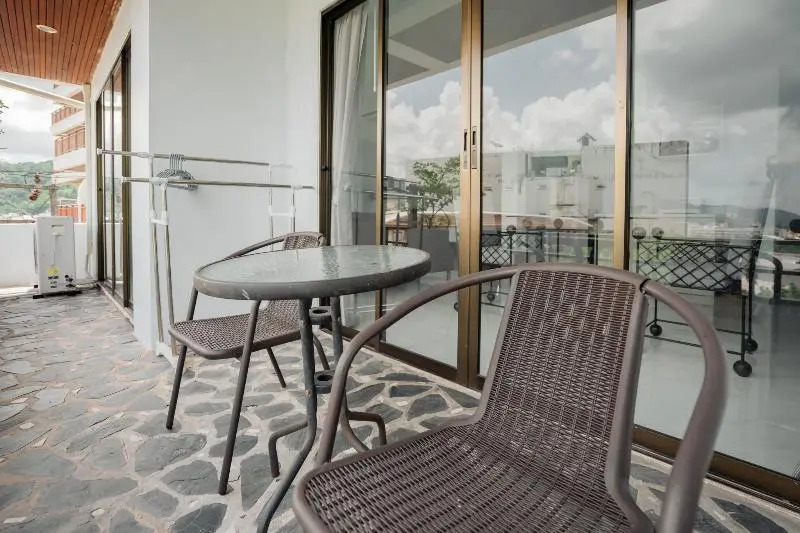 Люкс Standard с балконом в Club Bamboo Boutique Patong Beach Resort