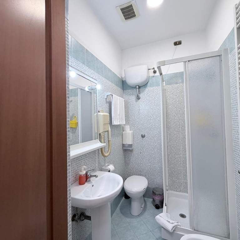 Economy room