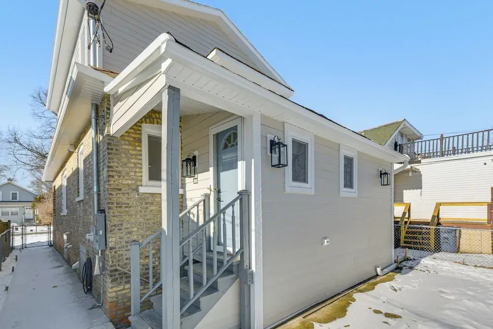 2 Mi to Northwestern: Updated Home w/ Game Room! - фото 17