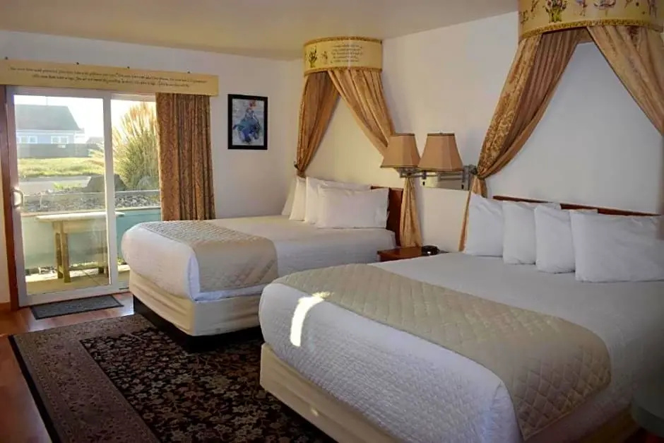Standard Double room with balcony (full double bed)