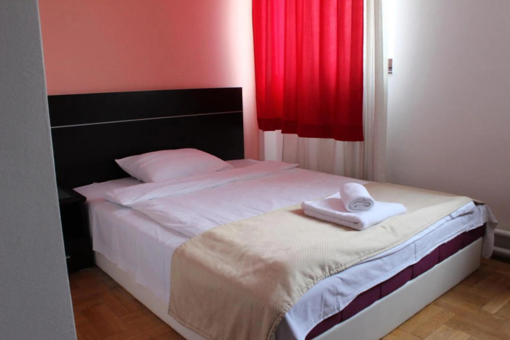 Hotel YU — 3