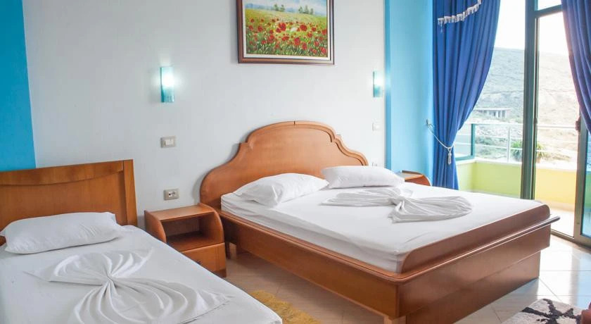 Hotel Bahamas - фото 2