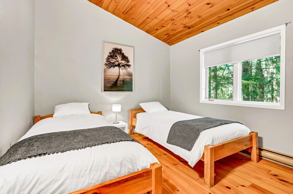 Mersey River Chalets a nature retreat by null