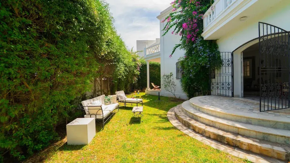 Authentique Villa Tunisoise Avec Piscine Marsa