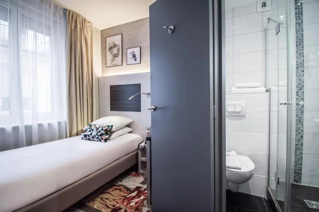 Standard Single room