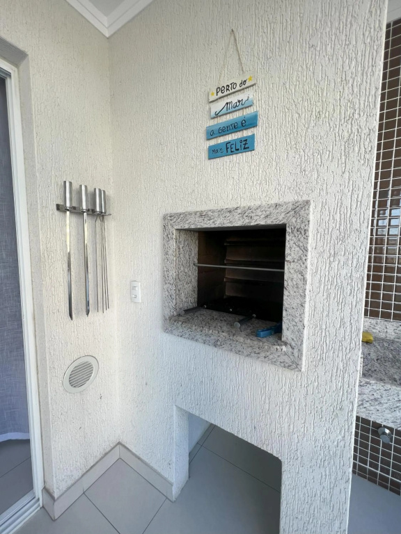 Apartamento Novo com Piscina a 350m da praia