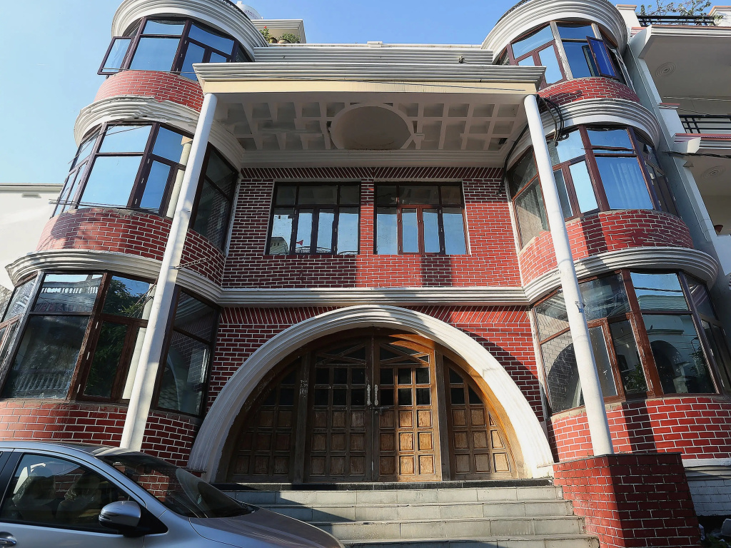 Super Hotel O Tulip Inn
