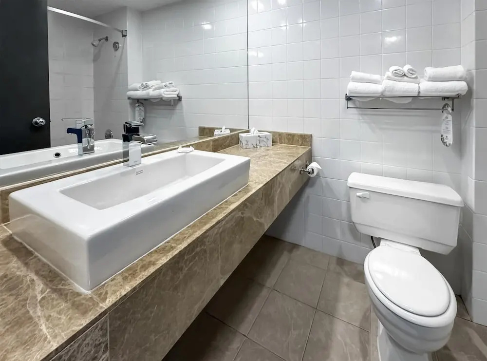 Coast Lonsdale Quay Hotel - Chambres