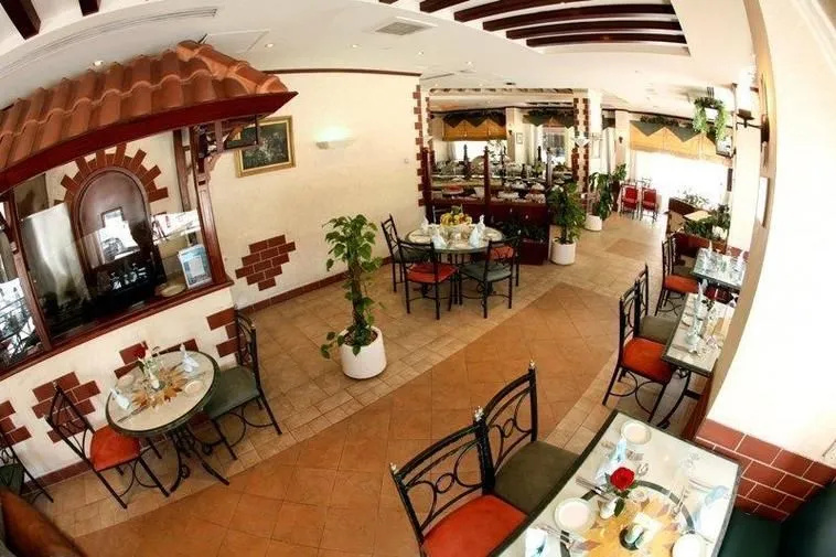 Food & Beverage