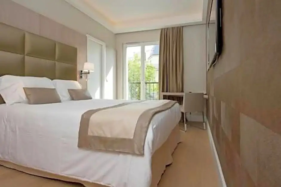 L’Edmond Hotel Parc Monceau 59