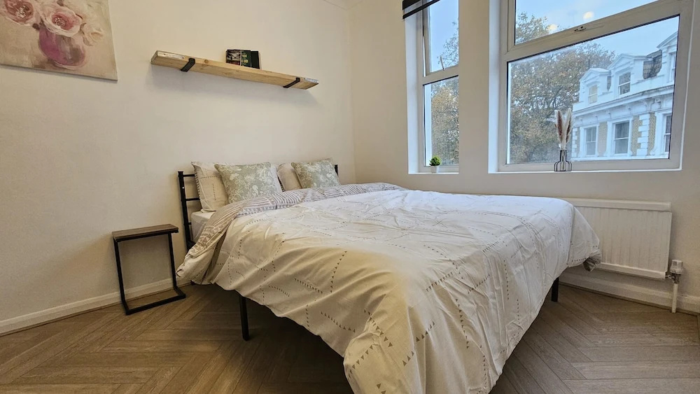 Deluxe Double Studio (full double bed)