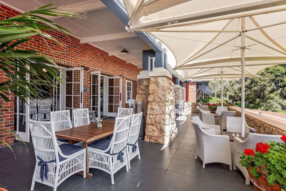 Caves House