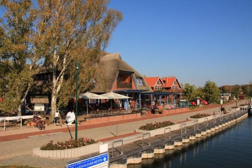 Beach & Waterfront