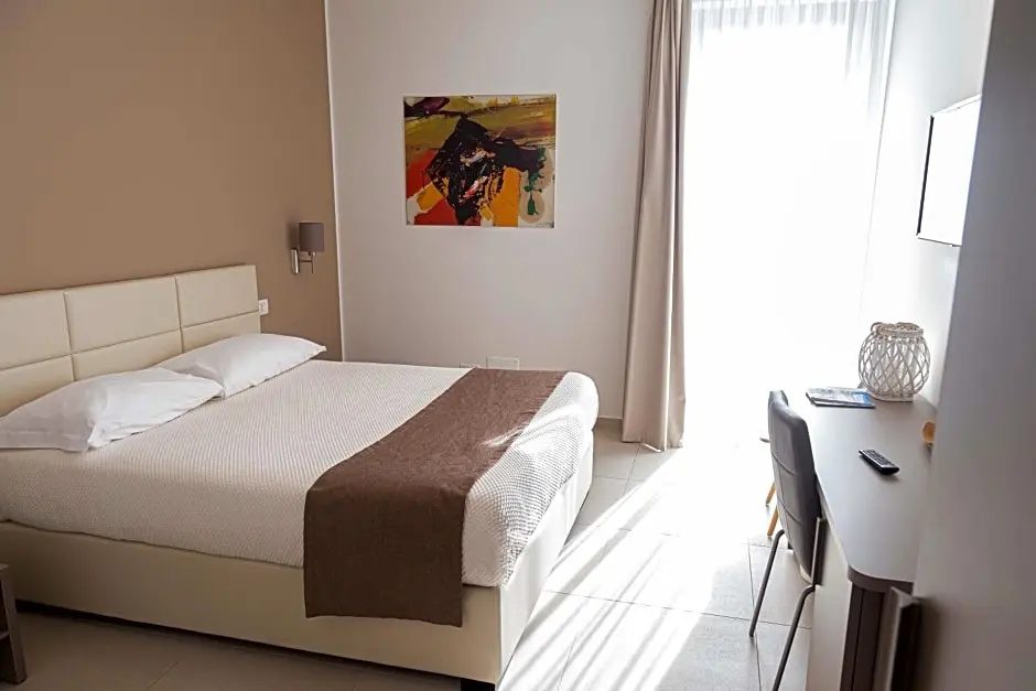 Standard Double room (full double bed)