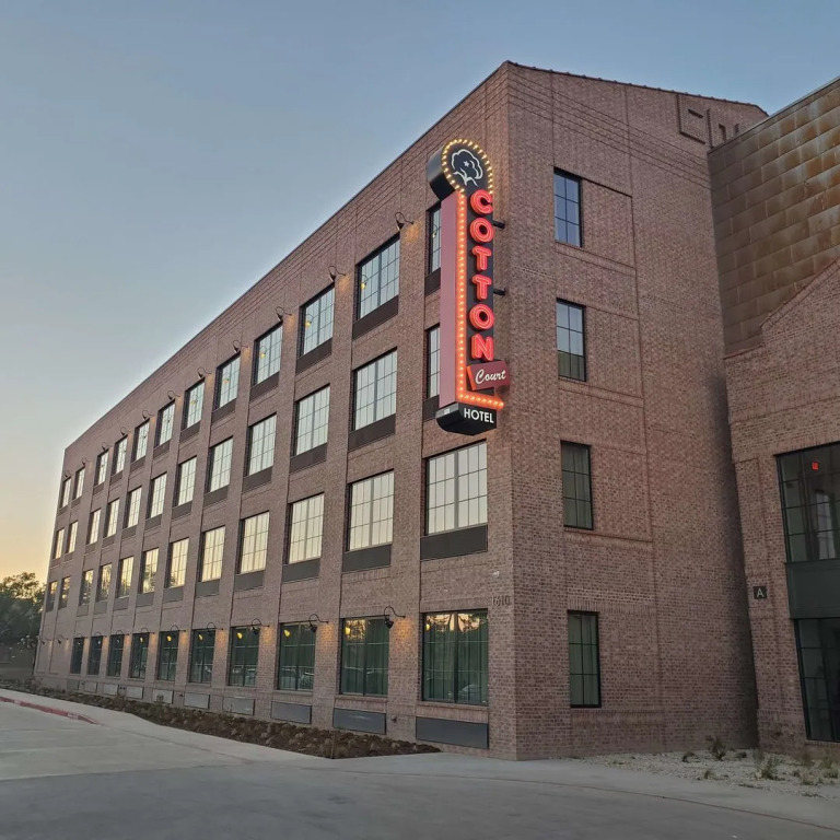 Cotton Court, by Valencia Hotel Collection — фото