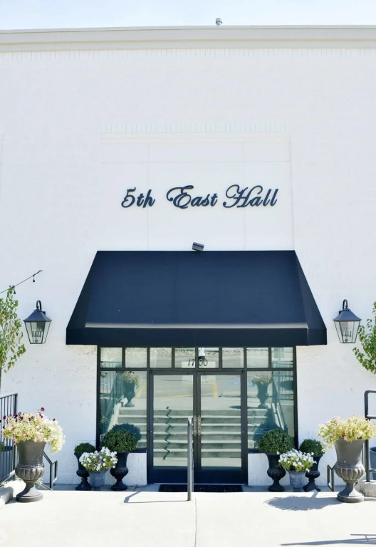 Hideaway Suites On 5th (formerly 5th East Hall B&B)
