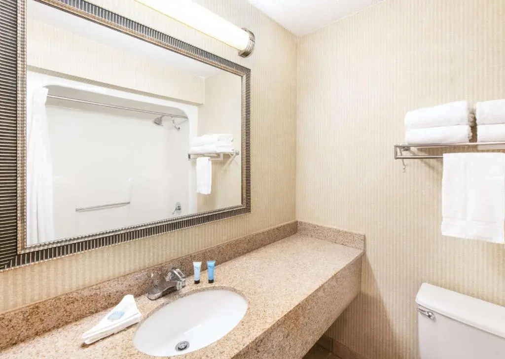 Aviator Hotel & Suites, Best Western Signature Collection - Général