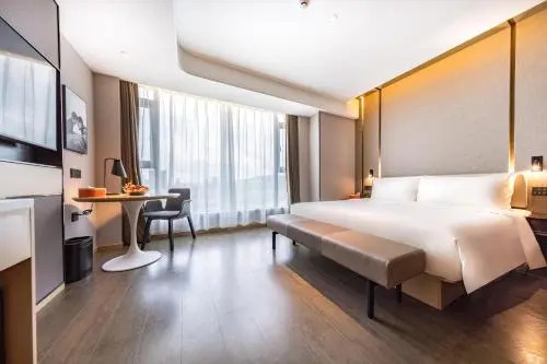 Atour Hotel Zhuhai Gongbei Fuhuali