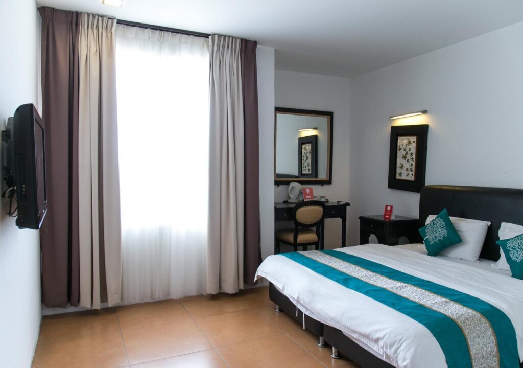 gallery_image_hidden_4